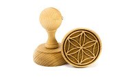 Koekjesstempel Flower of life rond hout