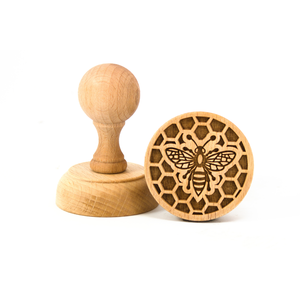 Koekjesstempel Bees rond hout