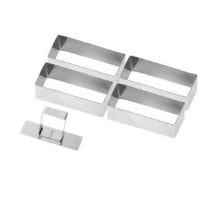 Doos met 4 taartringen +aandrukker 90x365x30mm